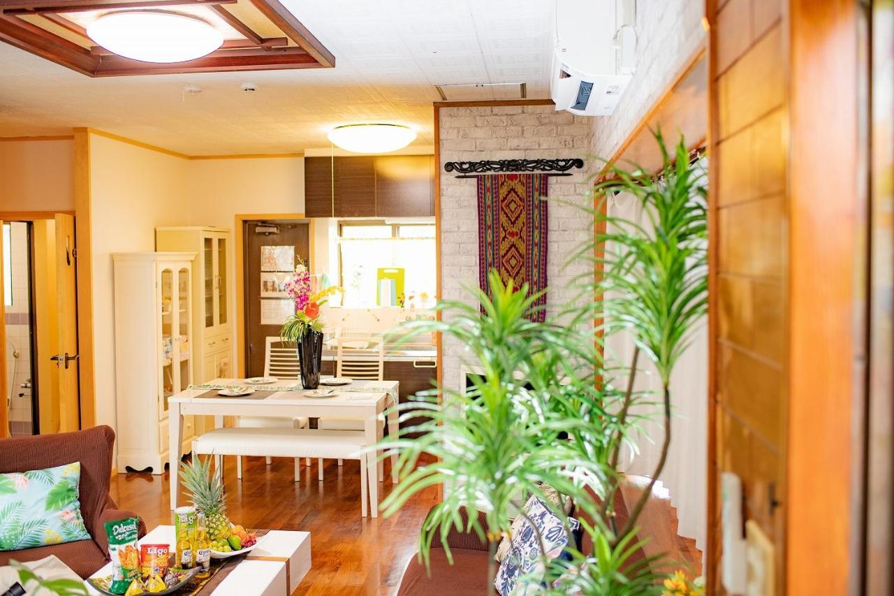 Mk Garden Vila Okinawa Exterior foto